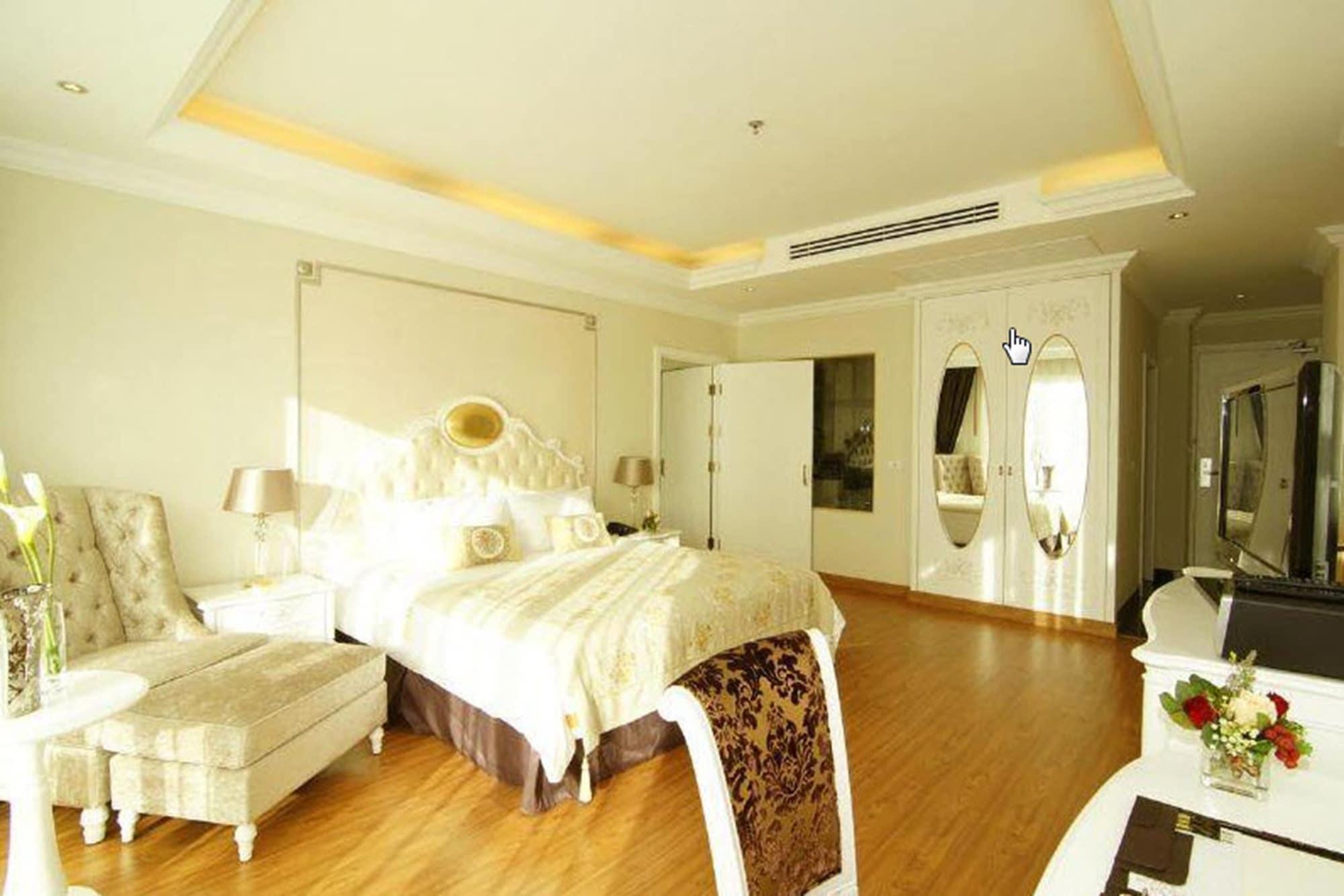 LK Miracle Suite Pattaya Extérieur photo