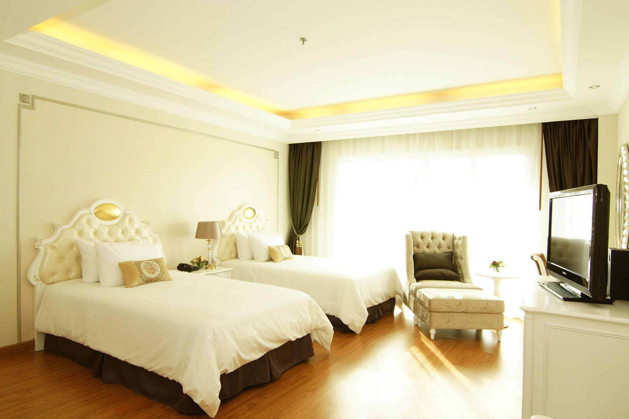 LK Miracle Suite Pattaya Extérieur photo