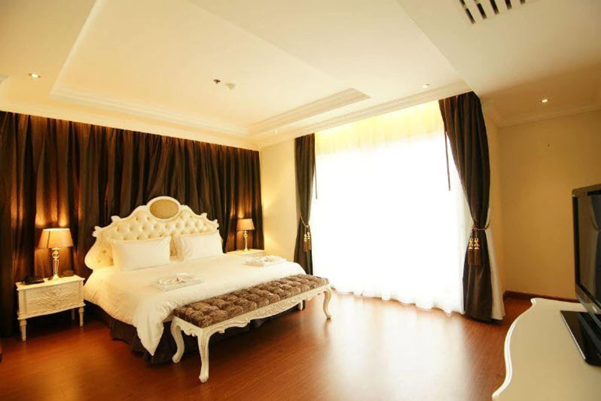 LK Miracle Suite Pattaya Extérieur photo