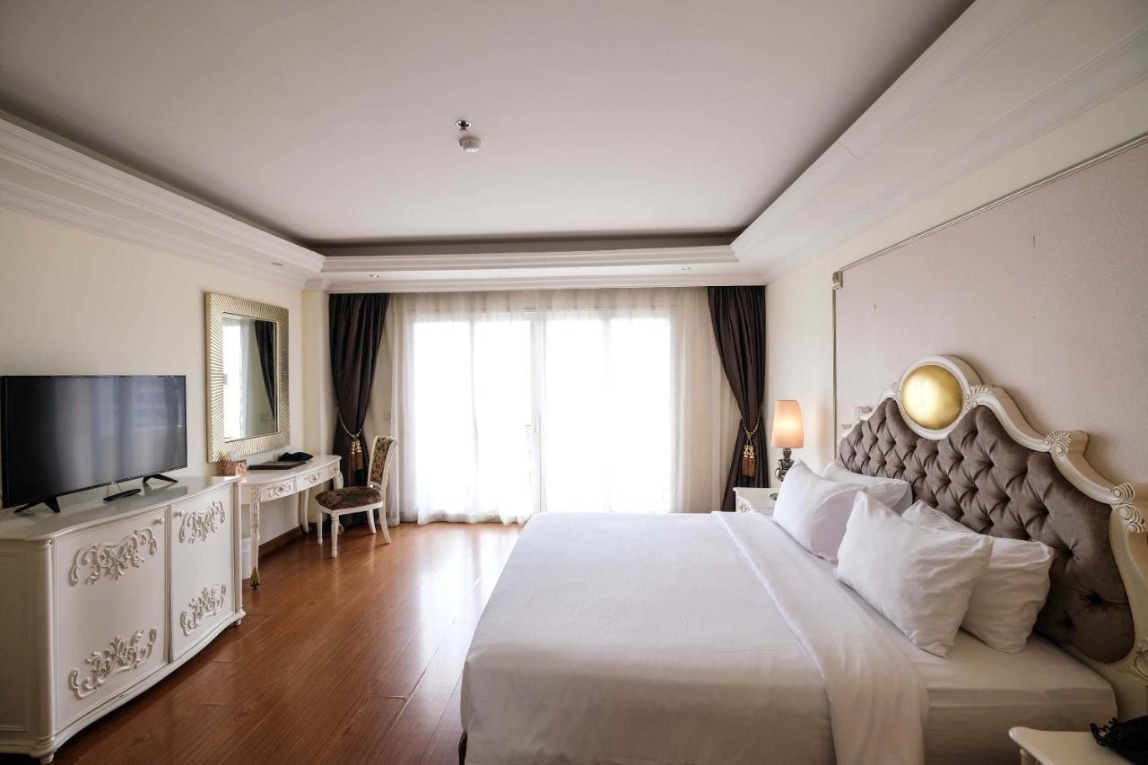 LK Miracle Suite Pattaya Extérieur photo