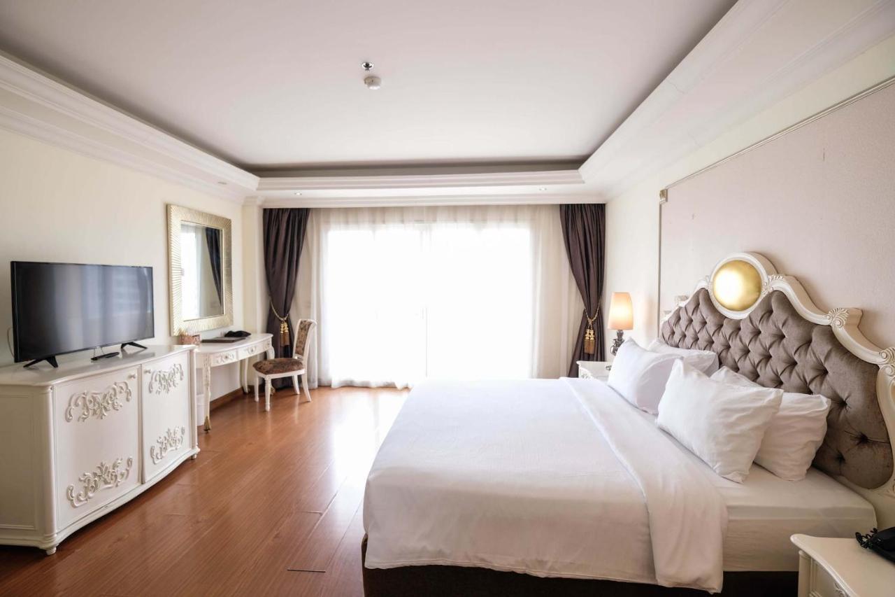 LK Miracle Suite Pattaya Extérieur photo