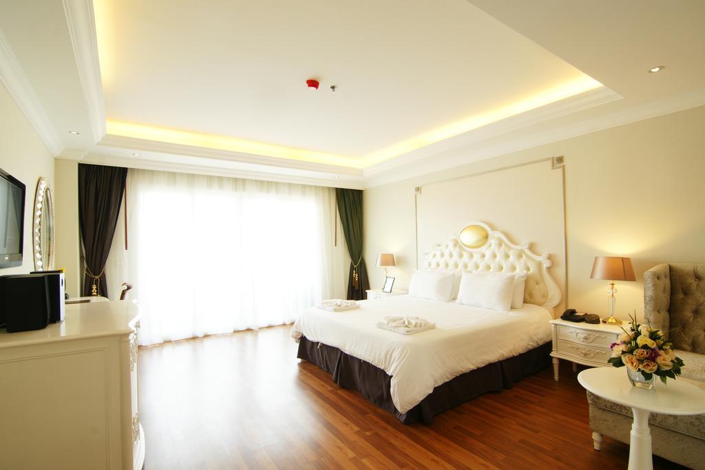 LK Miracle Suite Pattaya Extérieur photo
